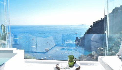 One-Bedroom Apartment with Sea View