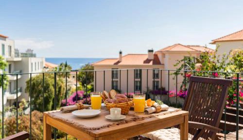Apartment with Balcony