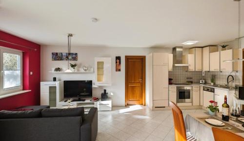 One-Bedroom Apartment with Terrace