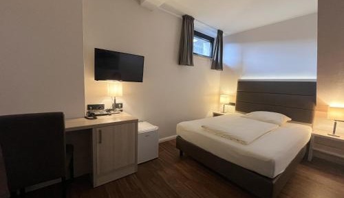 Small Single Room
