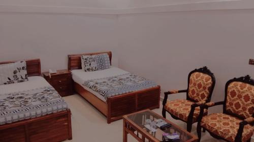 Twin Room with Bathroom