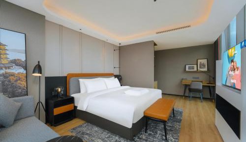 Double Room with Mountain View