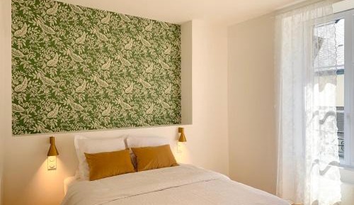 Studio Apartment with Queen Bed