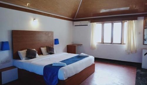 Deluxe Double Room with Balcony and Sea View
