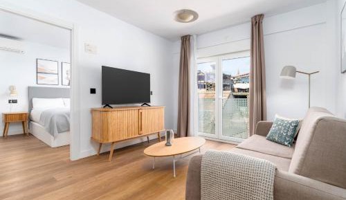 One-Bedroom Family Apartment with Balcony