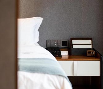 Suite with Mountain View