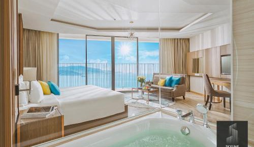 King Suite with Sea View