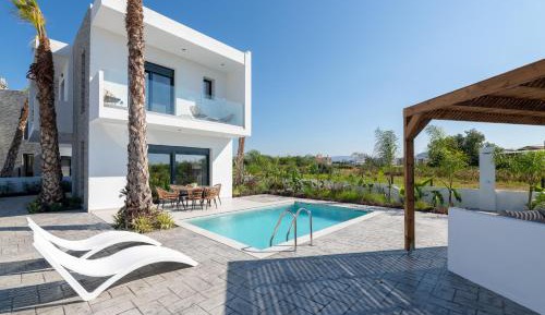 Dalakos Villa Rea (3 Bedrooms)