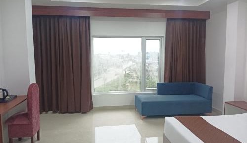 Deluxe King Suite