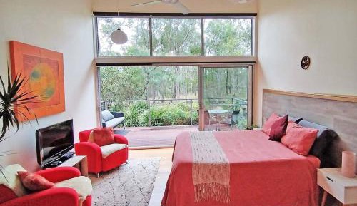 One-Bedroom Apartment with Balcony