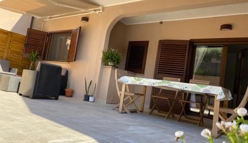 One-Bedroom Apartment with Garden