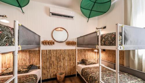 Bed in 6-Bed Mixed Dormitory Room