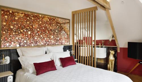 Queen Room with Garden View