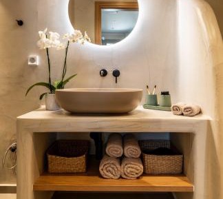 Suite with Hot Tub