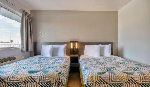 Queen Room with Two Queen Beds - Non-Smoking