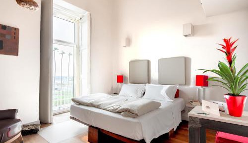 Deluxe Double Room with Balcony and Sea View