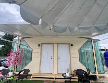 Single Room with Private Bathroom