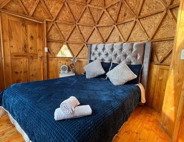 Deluxe Double or Twin Room with Lake View