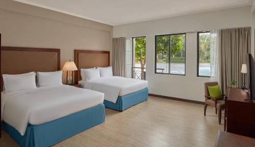 Queen Suite with Two Queen Beds and Balcony - Pool Access