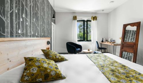 Deluxe Family Suite