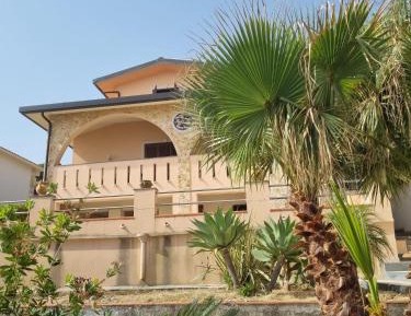 Villa with Sea View