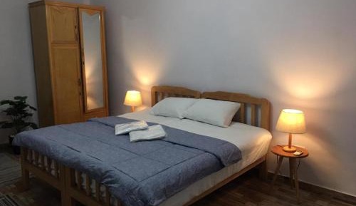 Two-Bedroom Deluxe Apartment with Garden View