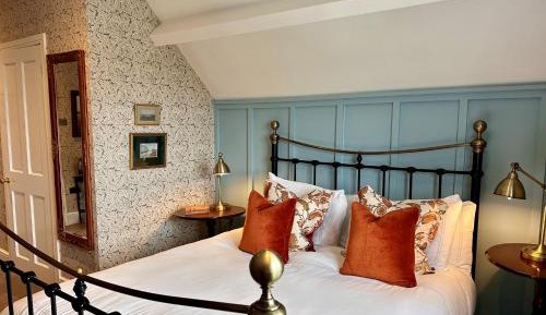 Deluxe Double Room with Bath