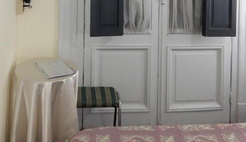 Triple Room with Shared Bathroom