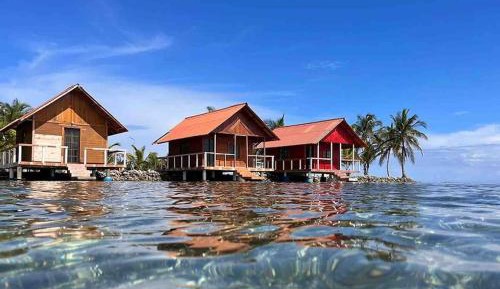 Bungalow - Water Front 