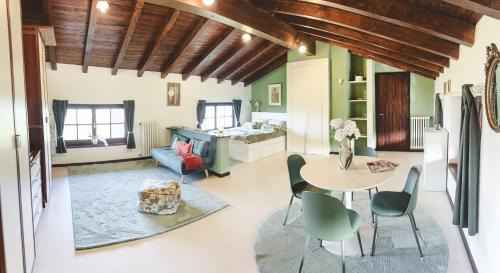 Quadruple Room with Lake View