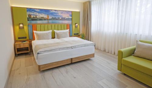 Superior King Room