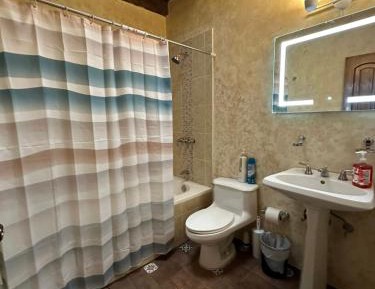 Quadruple Room with Private Bathroom