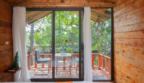 One-Bedroom Chalet