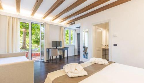 Triple Room with Garden View