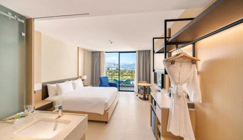 King Room with Garden View