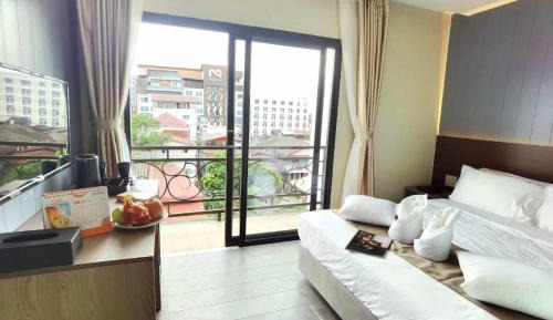 Deluxe Double Room with Balcony
