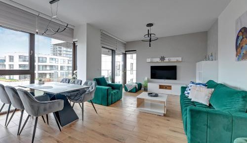 Two-Bedroom Deluxe Apartment 
