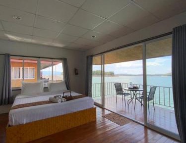 Double Room with Lake View