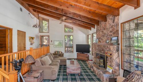 Three-Bedroom Holiday Home 