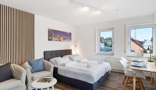 Superior One-Bedroom Apartment with Balcony