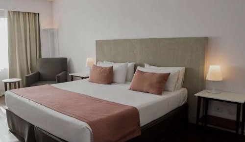 Queen Room - Mobility Access/Non-Smoking