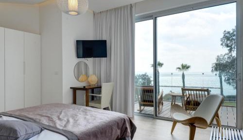 Deluxe Double Room with Balcony and Sea View