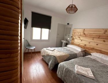 Twin Room with Shared Toilet