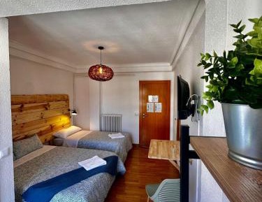 Triple Room with Private Bathroom