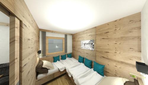 Family Room with Mountain View