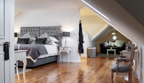 Family Room with Loft