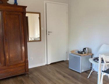 One-Bedroom Family Apartment