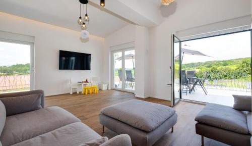 Three-Bedroom Holiday Home 