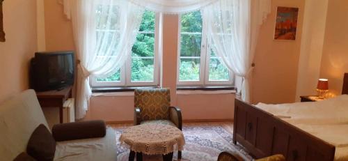 Standard Twin Room with Garden View