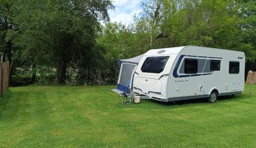 Economy Quadruple Room with Shared Bathroom